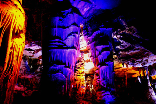 石泉燕翔洞天气 石泉燕翔洞天气